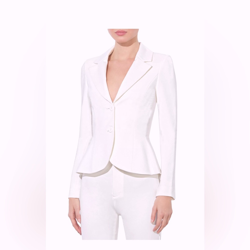 Alice + Olivia

Iana Sculpted Blazer size 8 NWT